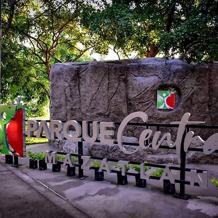 Estadio Beis Central Park Acuario Mazatlán Extérieur photo